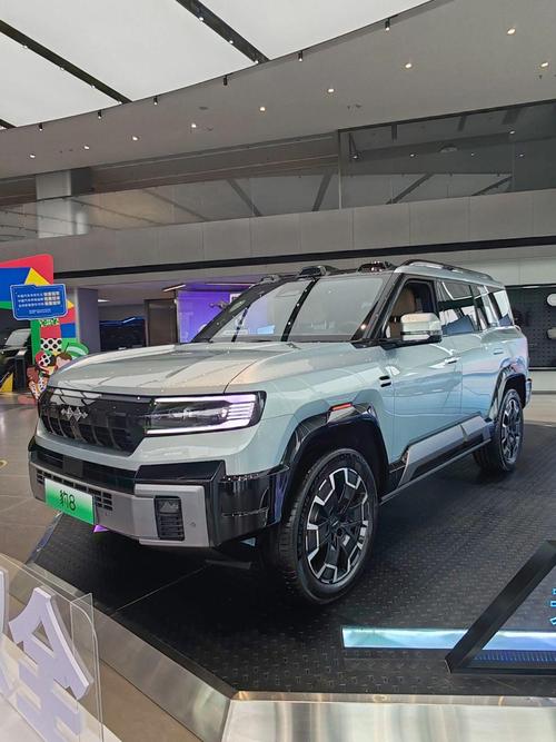 深圳264比亚迪方程豹硬派越野的爆款，英菲尼迪35周年与你共成长